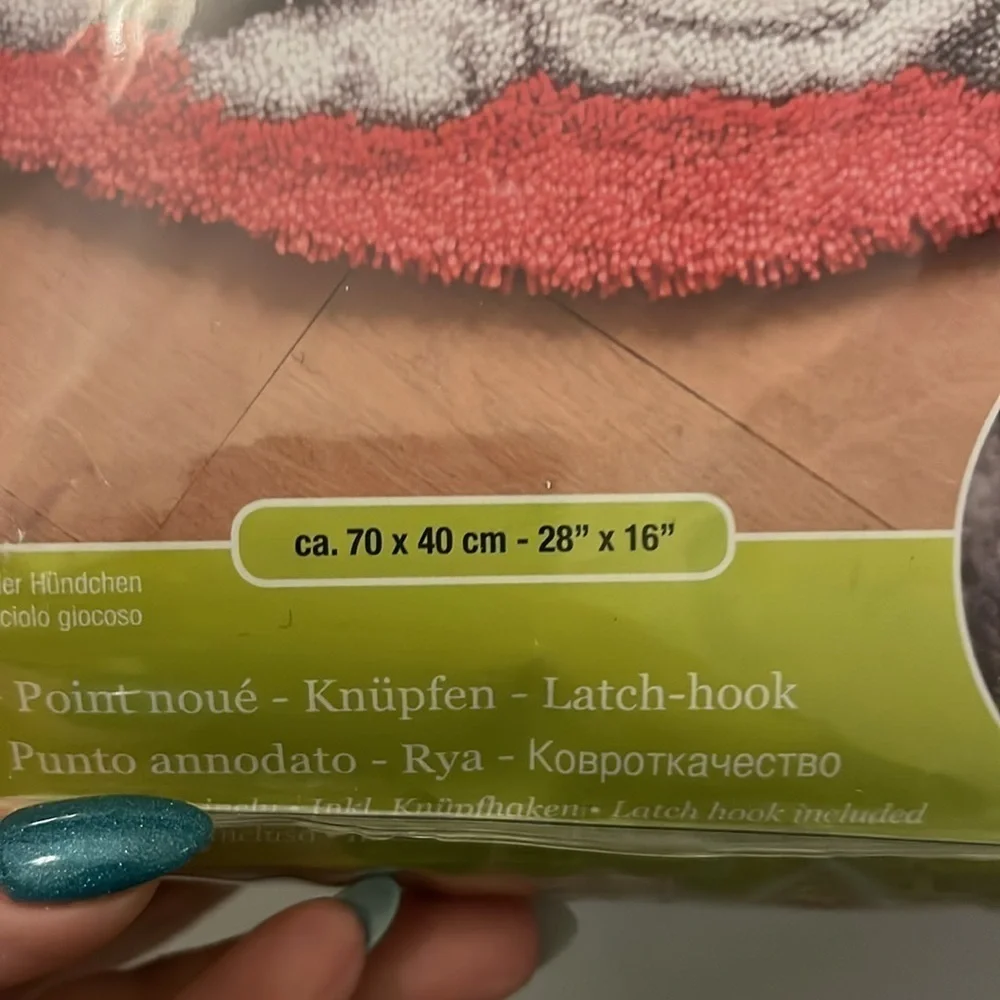 Vervaco Latch Hook Rug Kit Dog Puppy Arts & Crafts NWT